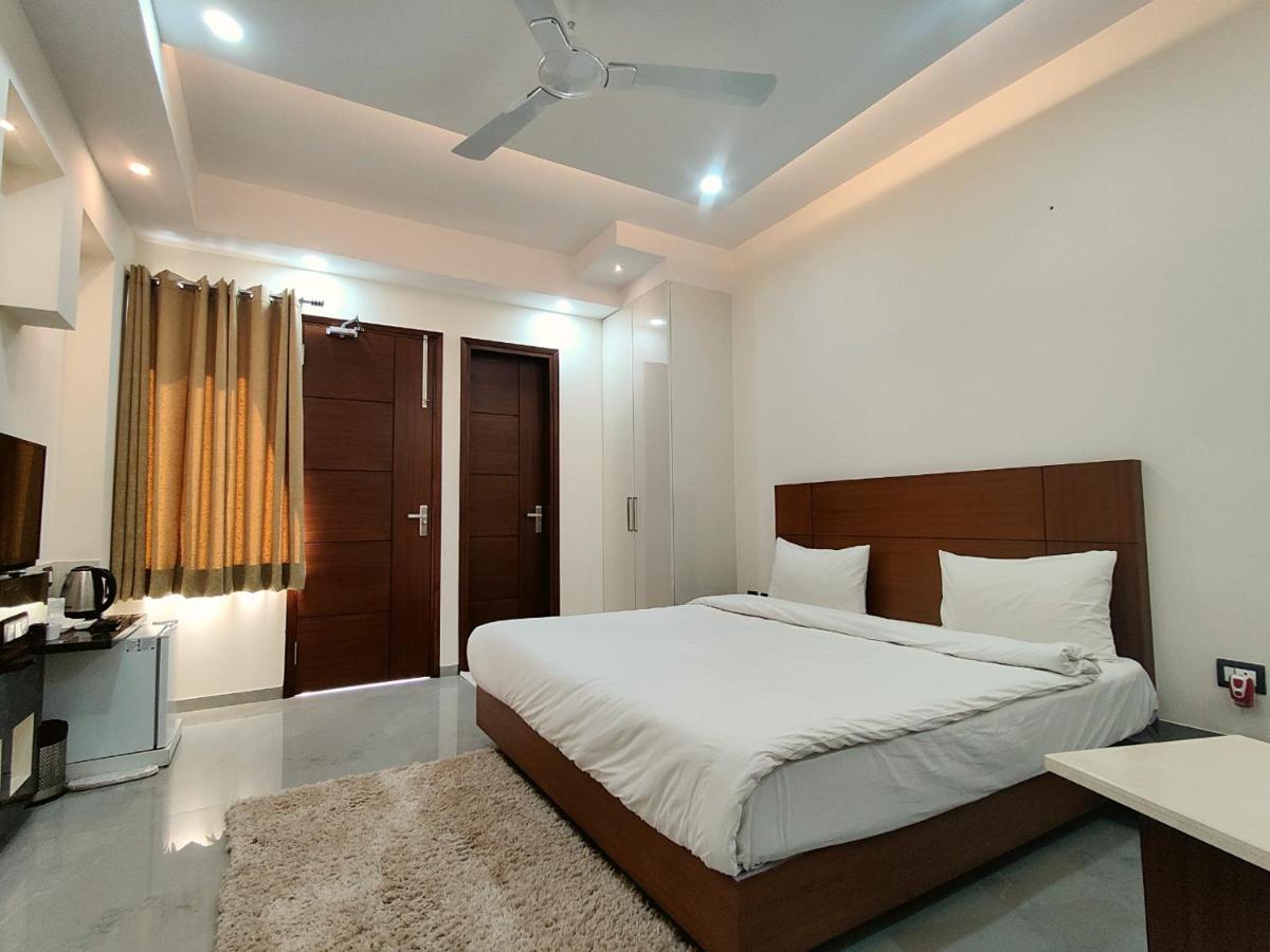 Hotel The Shacon Noida Exterior foto