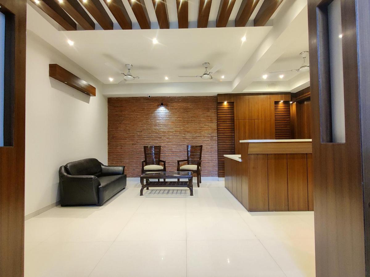 Hotel The Shacon Noida Exterior foto