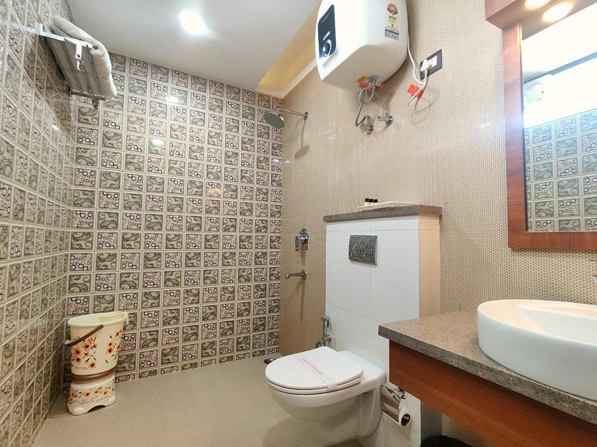 Hotel The Shacon Noida Exterior foto